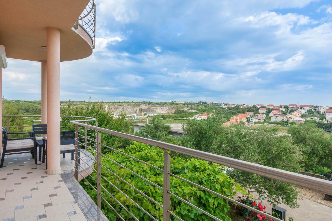 Apartment Kozina Zadar Exterior photo